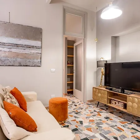 Book Now! A 1 Min Walk From Duomo Of *