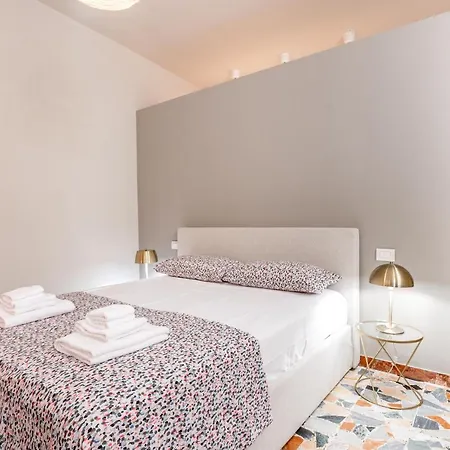 Book Now! A 1 Min Walk From Duomo Of 파르마
