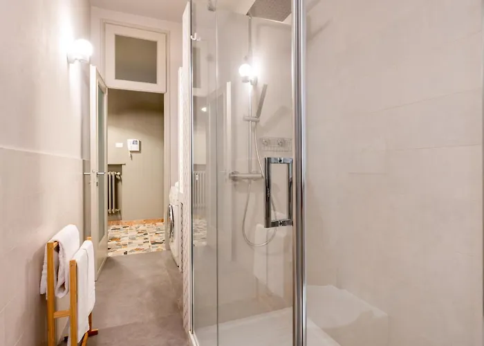 Book Now! A 1 Min Walk From Duomo Of Parma